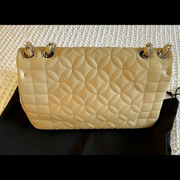 ❌❌SOLD❌❌CHANEL Beige Vintage Choco Bar Small Flap Bag Silver Full Set - Picture 3 of 16